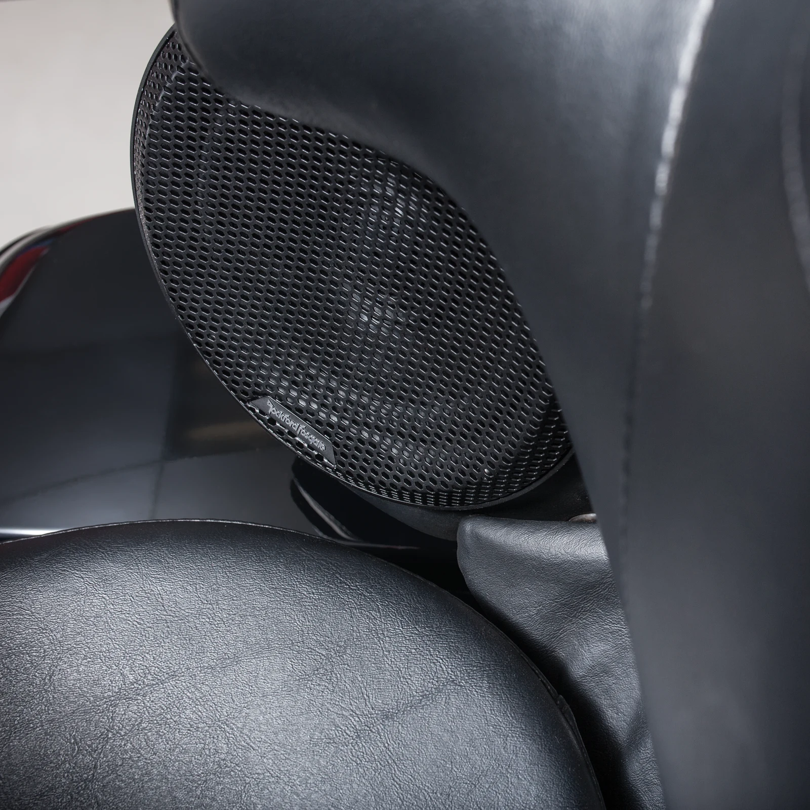 Rockford Fosgate 6.5” 2-Way Element Ready Speakers for 2014-2023 Harley-Davidson (Gen-2) 4