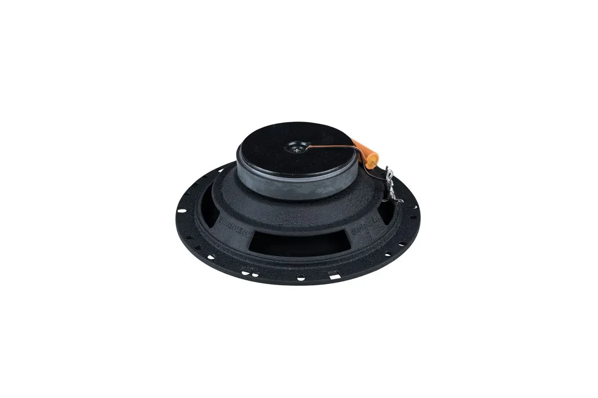Memphis Audio Certain vehicles feature limited speaker 6